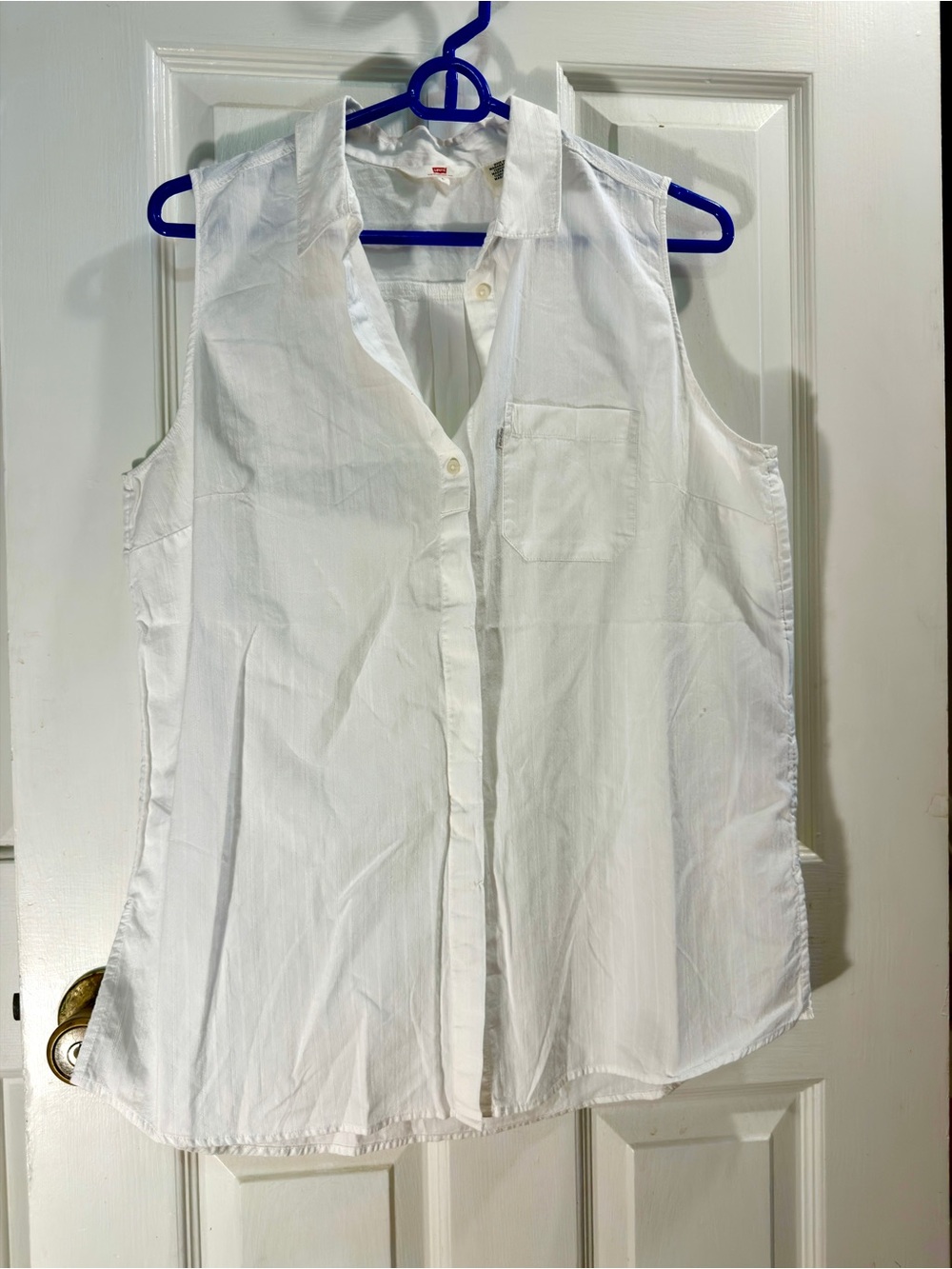 Levi's White Sleeveless Button-Down Shirt